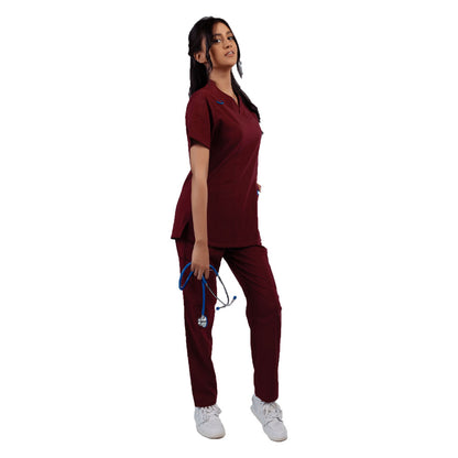 RZ Scrub Female Darek Red – تصميم أنيق وراحة مثالية